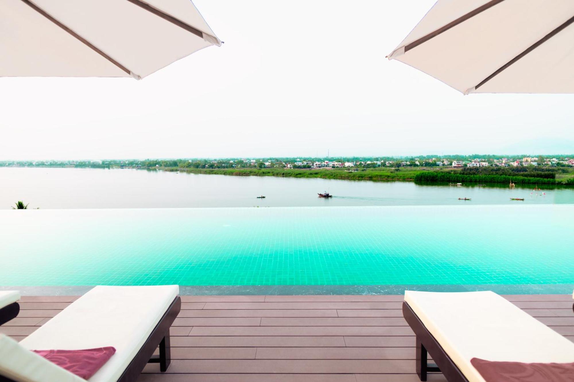 Bel Marina Hoi An Resort Esterno foto View of the lagoon